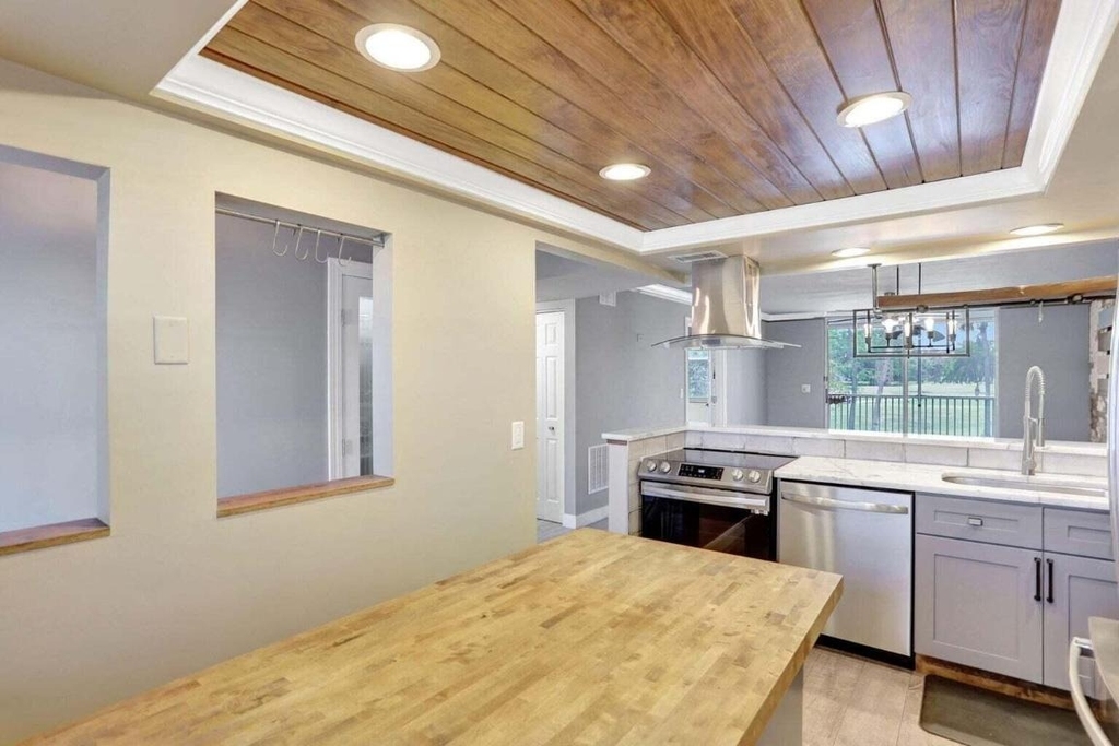 7800 Nw 18th Street - Photo 18