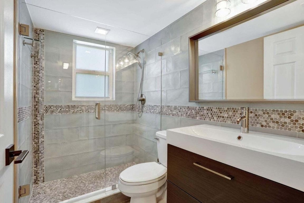 7800 Nw 18th Street - Photo 12