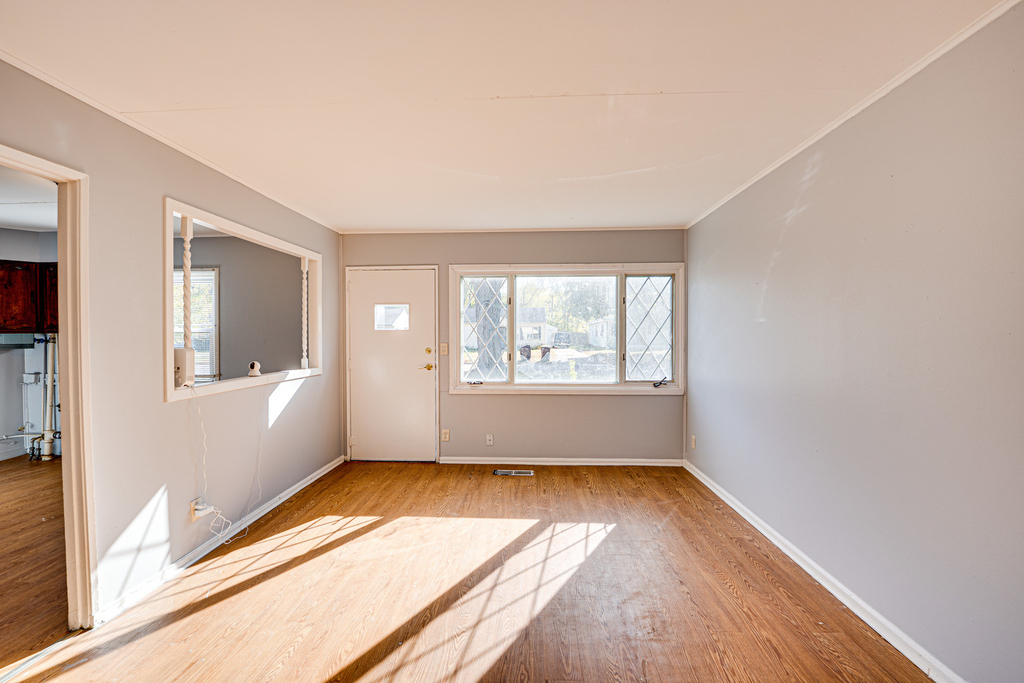 1823 Overdene Avenue - Photo 5