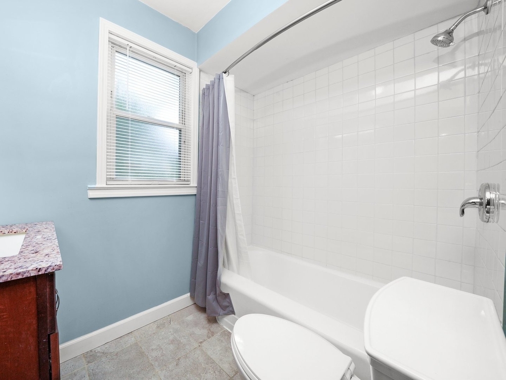 7754 S Yates Boulevard - Photo 15