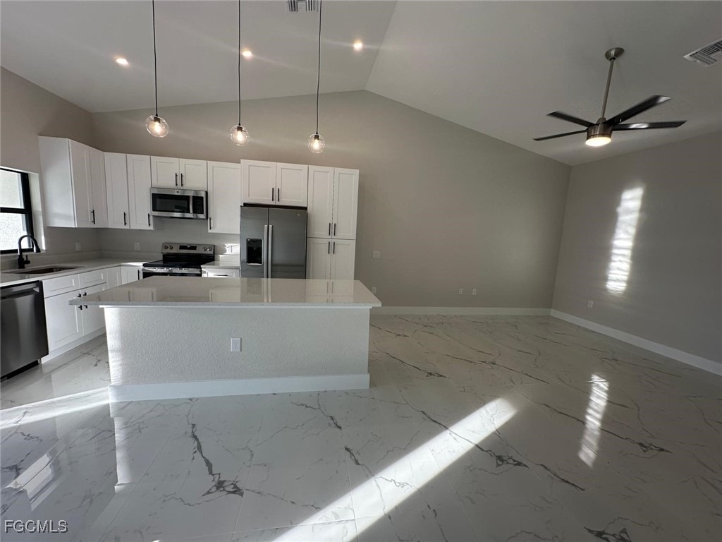 1578 Gretchen Avenue S - Photo 2