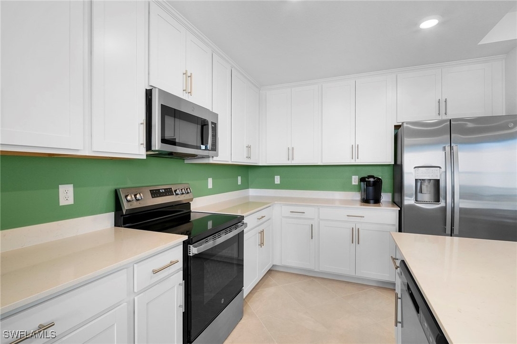 15285 Green Acres Avenue - Photo 12