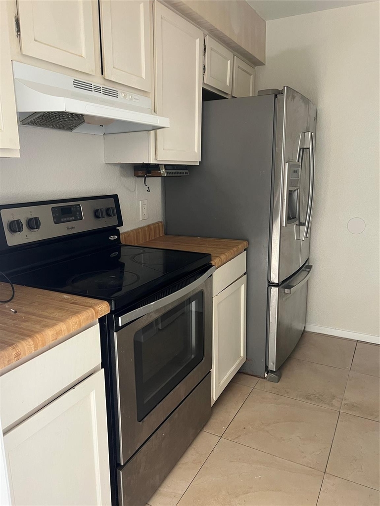 6111 Beverly Hill Street - Photo 3