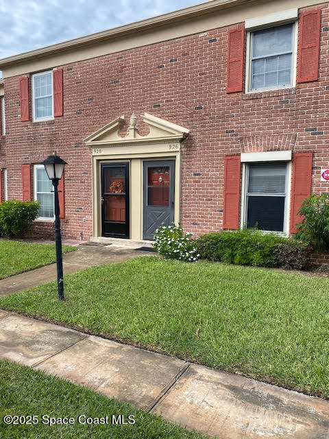926 Jamestown Avenue - Photo 0