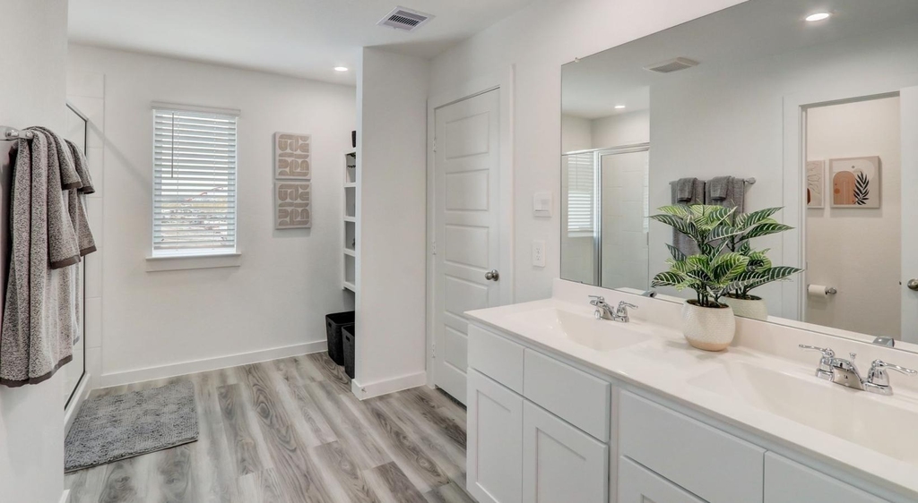 10515 Lancaster Forest Lane - Photo 7