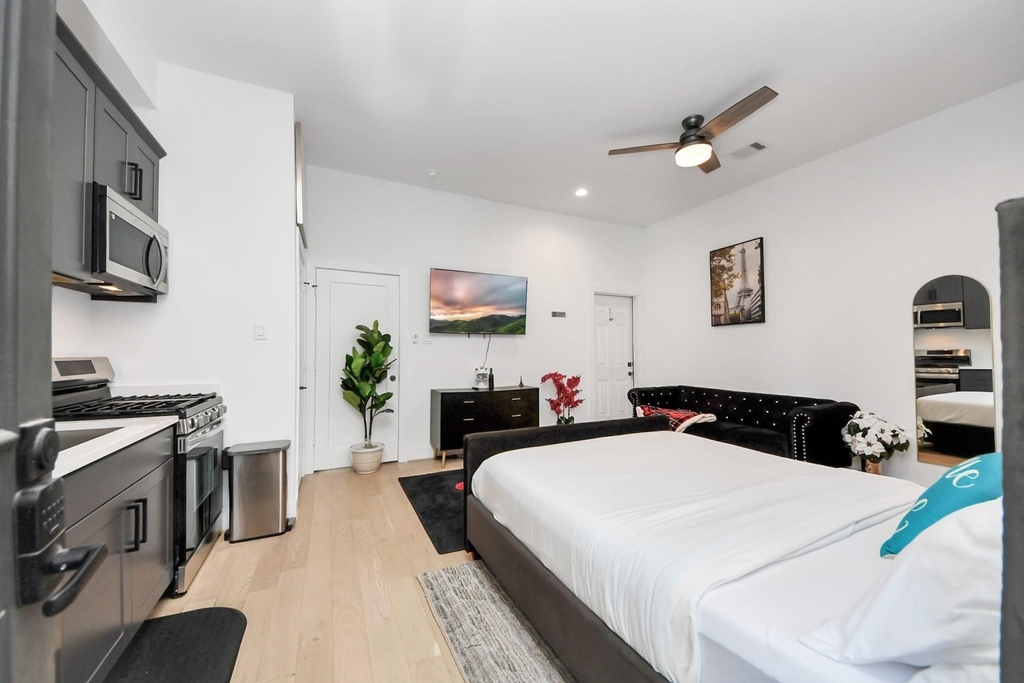 1104 Palmer Street - Photo 7