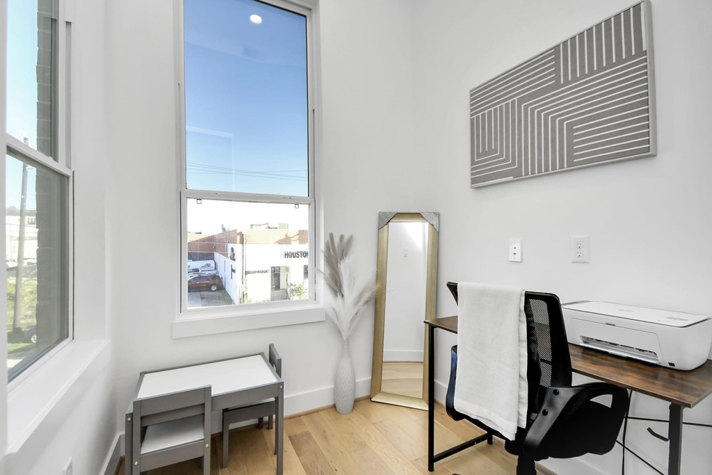 1104 Palmer Street - Photo 22