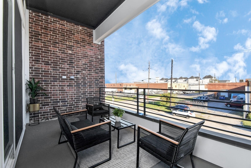1104 Palmer Street - Photo 24