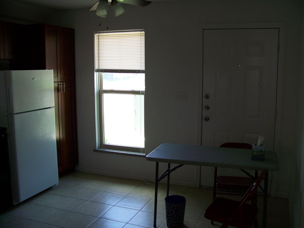 300 Spruce Street - Photo 9