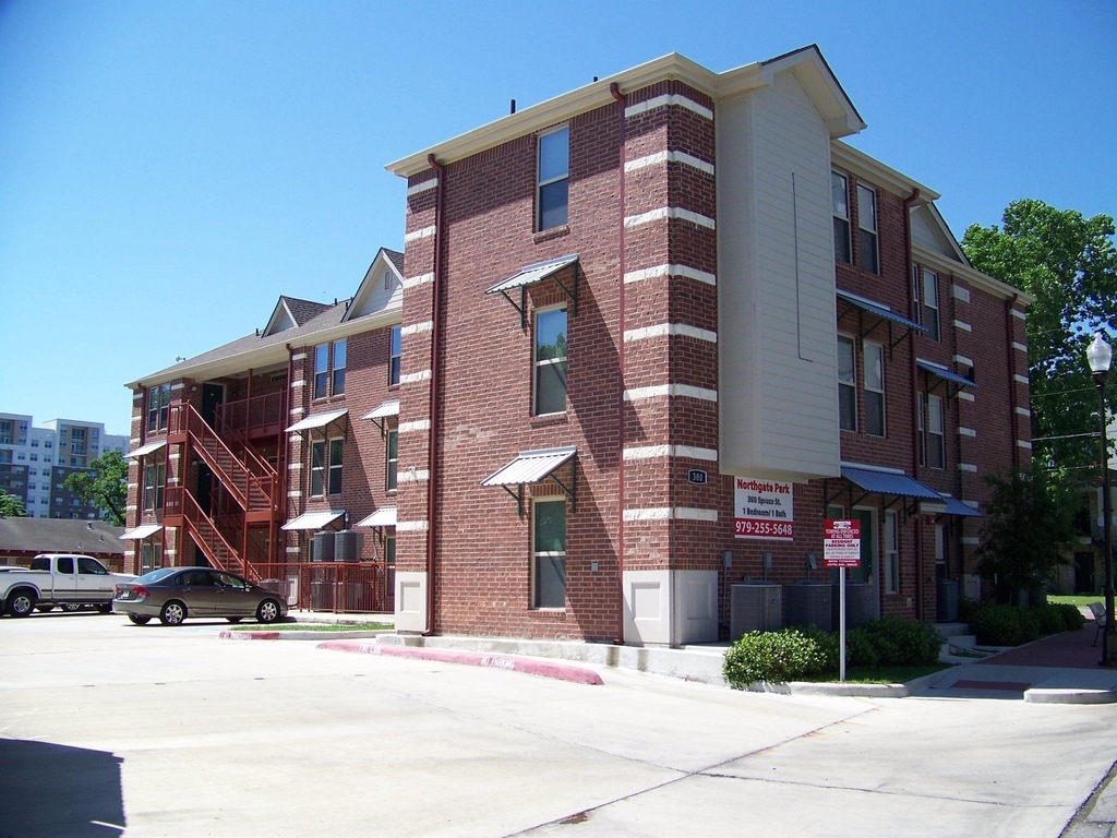 300 Spruce Street - Photo 12