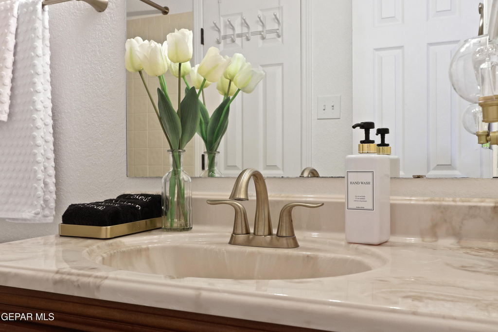 12120 Desert Quail Avenue - Photo 32