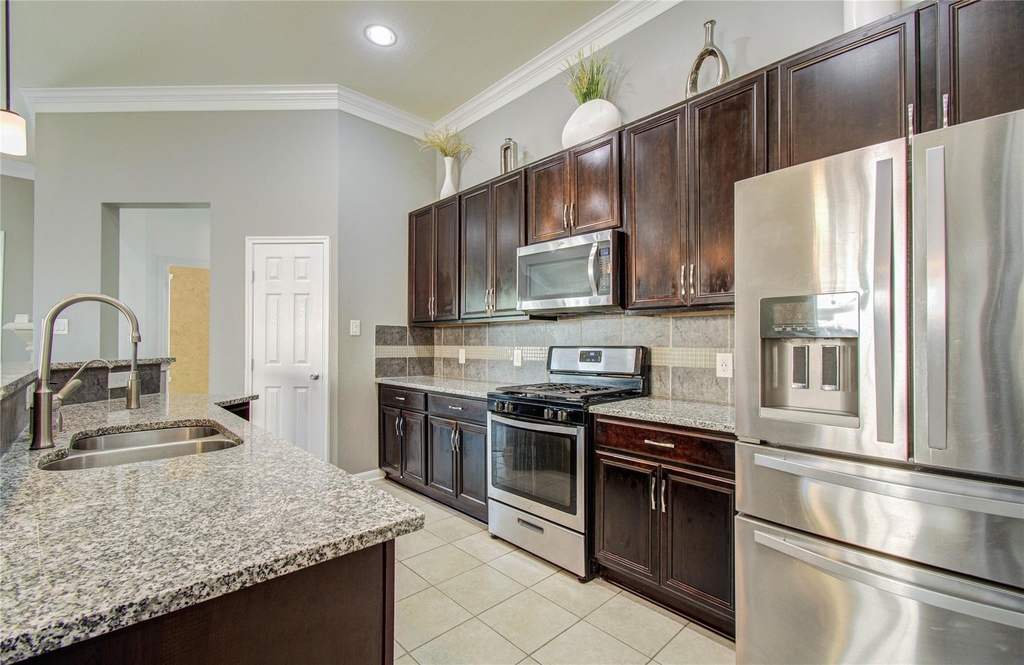 18707 Naples Ridge Court - Photo 19