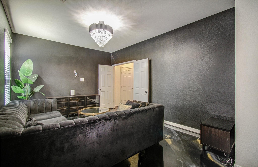 18707 Naples Ridge Court - Photo 12