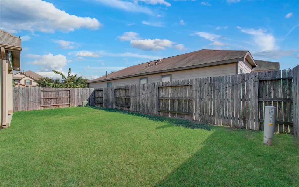 18707 Naples Ridge Court - Photo 38