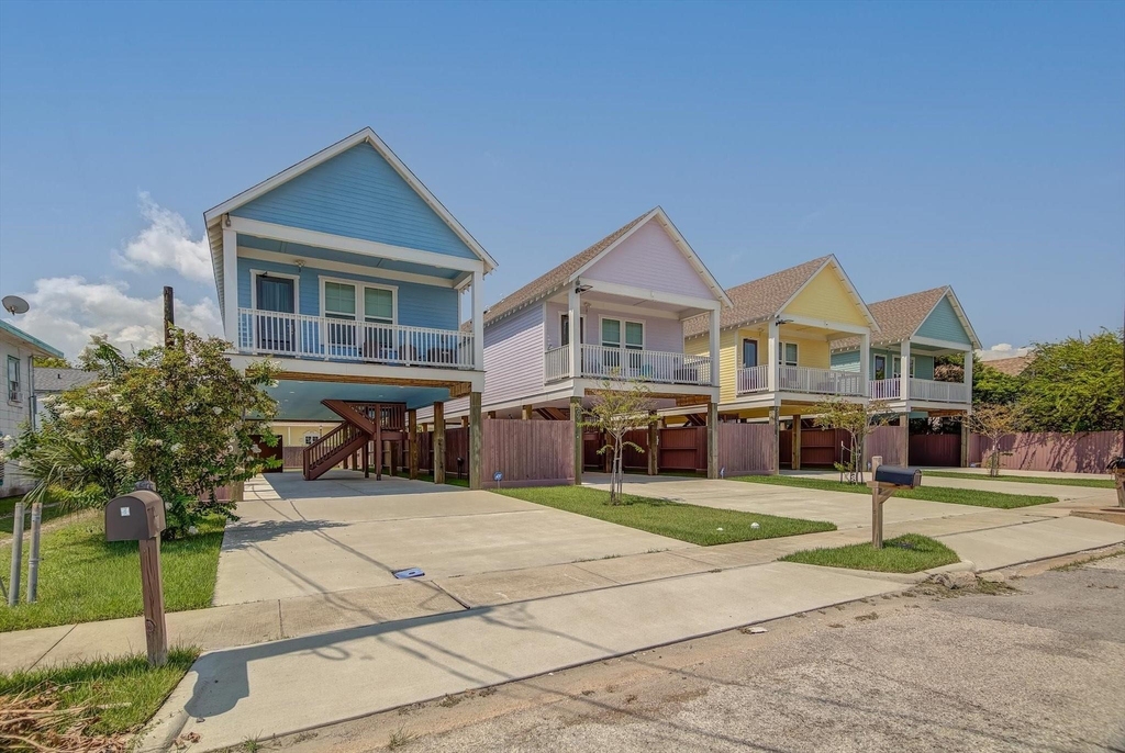 2311 67th Street - Photo 2