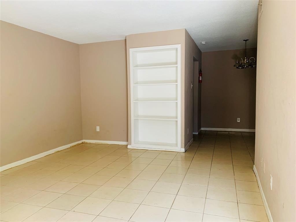 5625 Antoine Drive - Photo 6