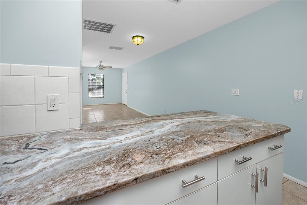 1303 S Moody Avenue - Photo 27