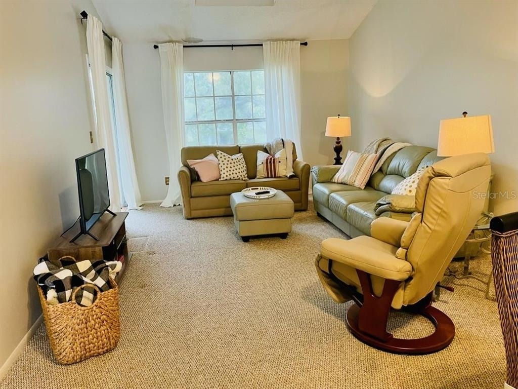 153 Sun Isle Circle - Photo 4