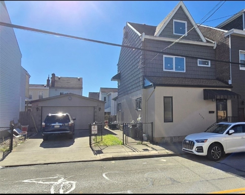 4560 Friendship Ave - Photo 1