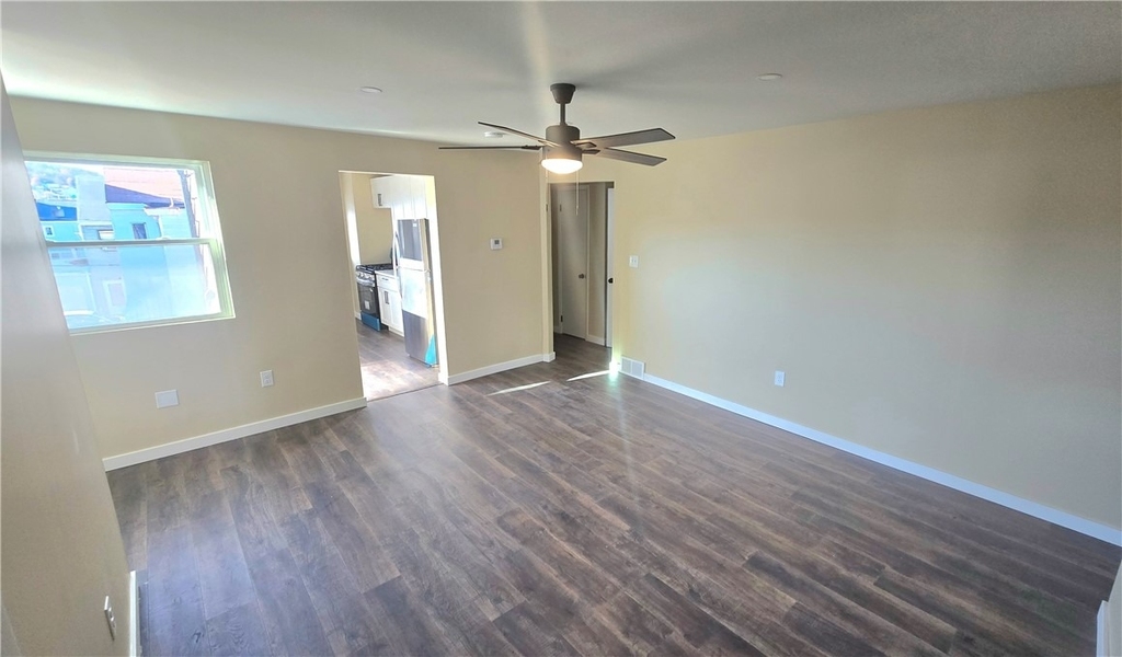 4560 Friendship Ave - Photo 16