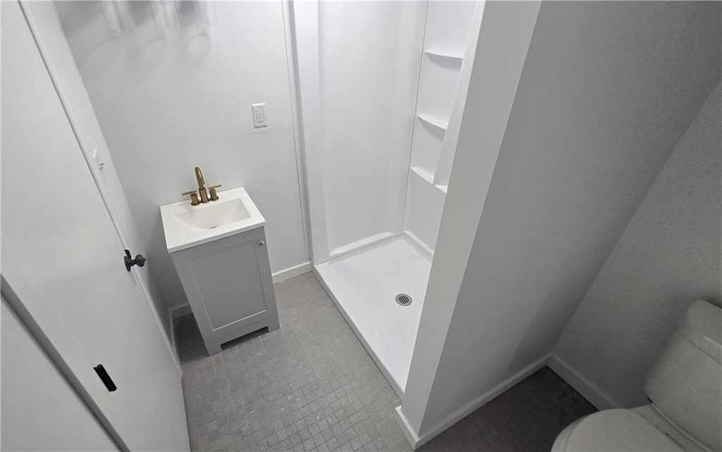 4560 Friendship Ave - Photo 10