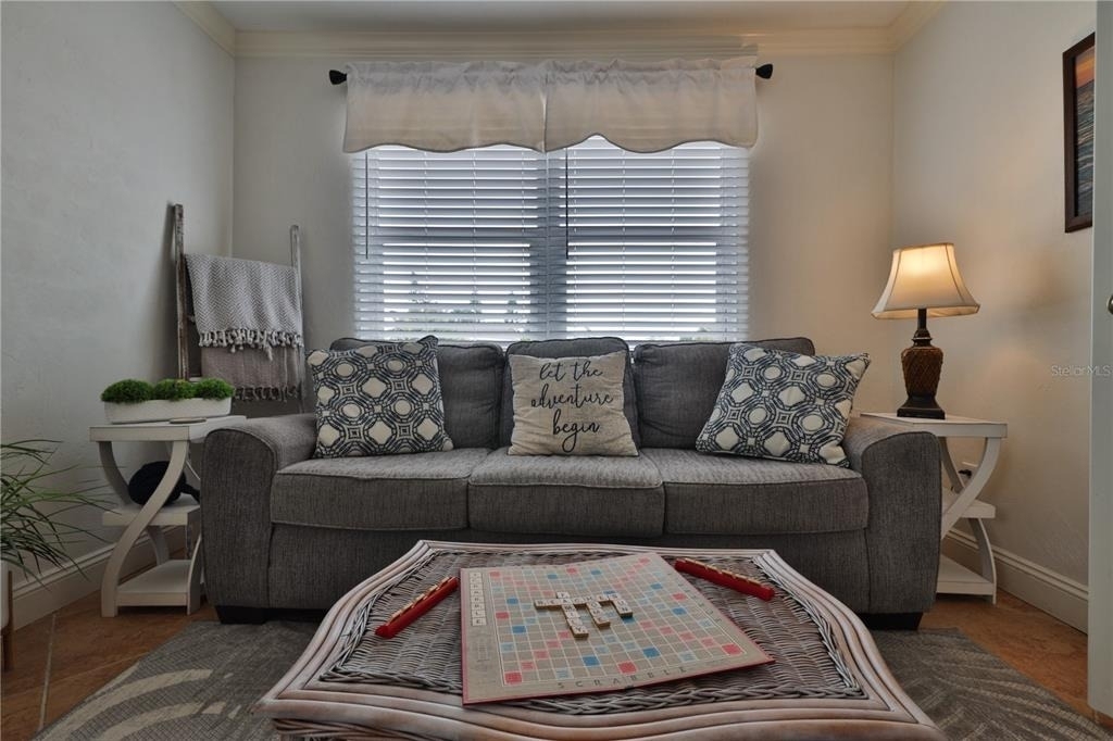 813 E 6th Avenue - Photo 1