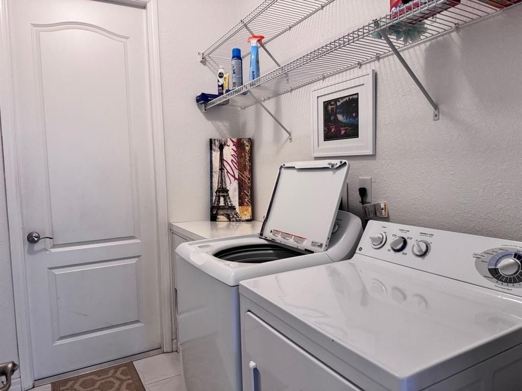 219 Venetia Avenue - Photo 11