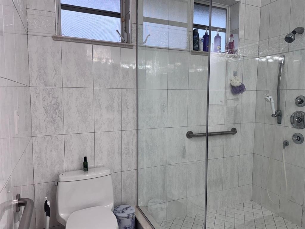 219 Venetia Avenue - Photo 17