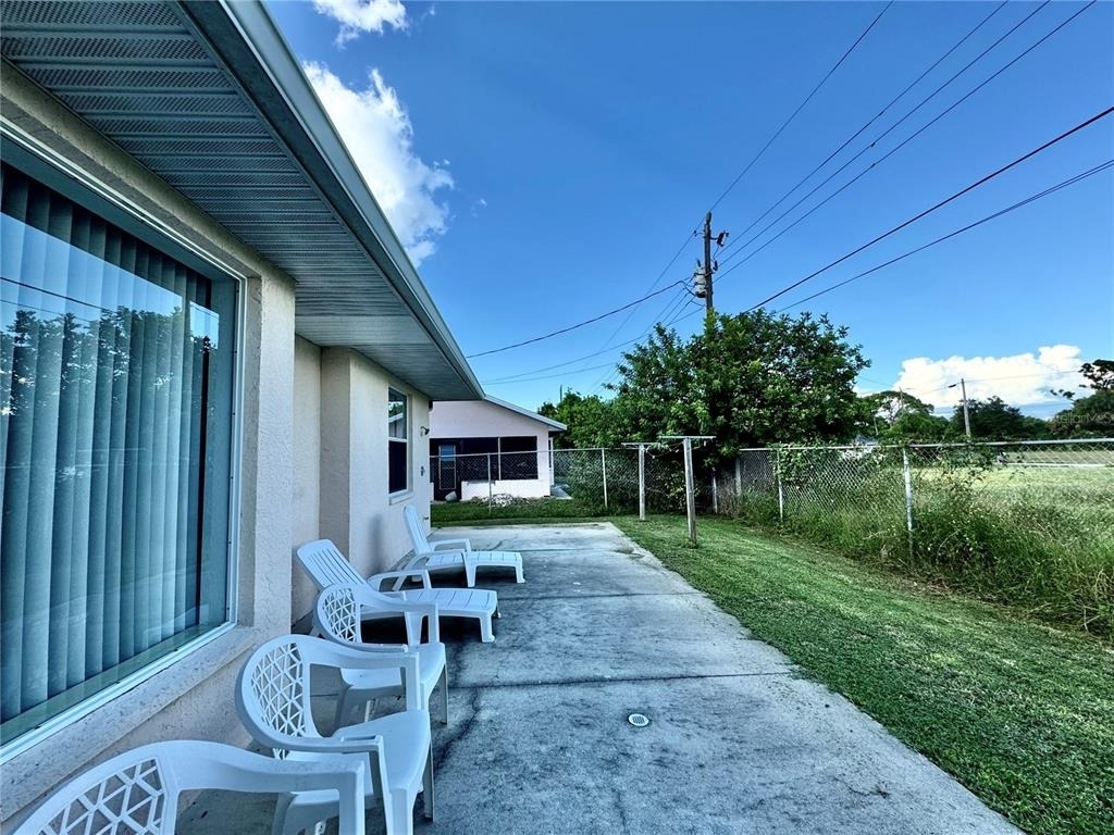 219 Venetia Avenue - Photo 25