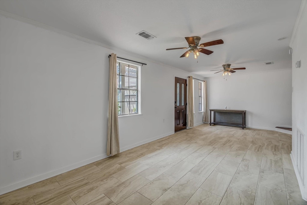 2128 59th Street - Photo 11