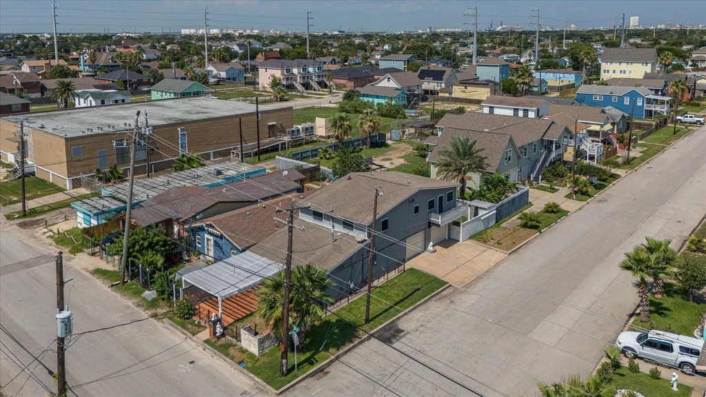 2128 59th Street - Photo 2