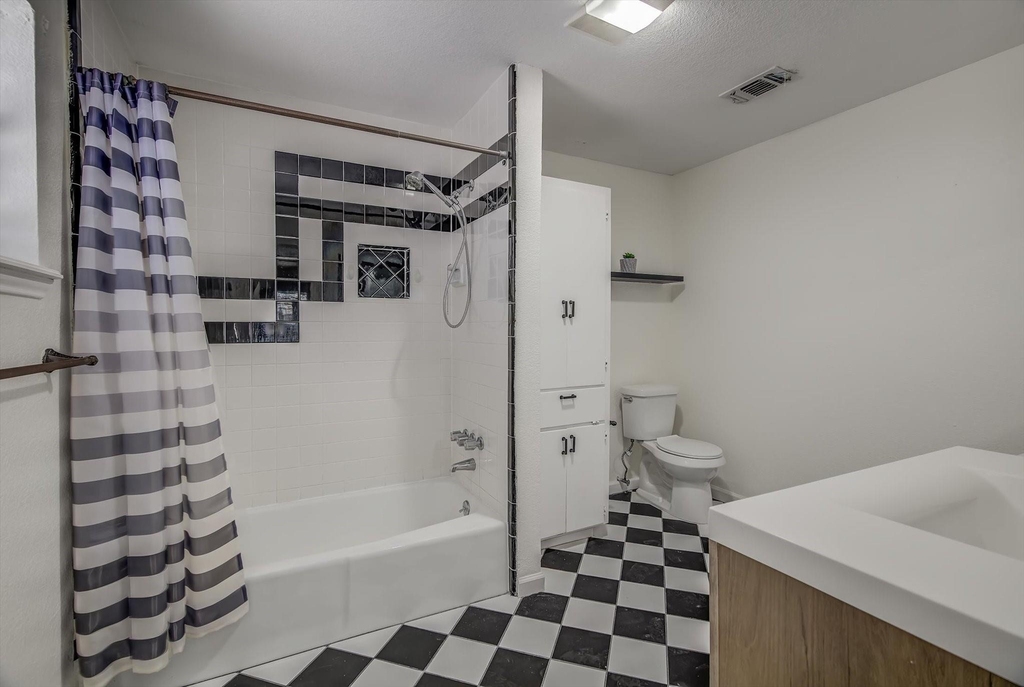 2128 59th Street - Photo 36