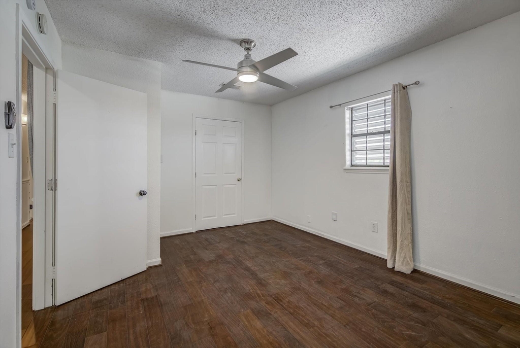 2128 59th Street - Photo 27