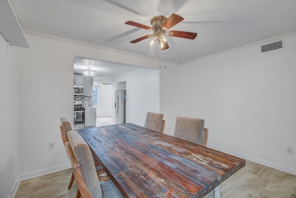 2128 59th Street - Photo 20
