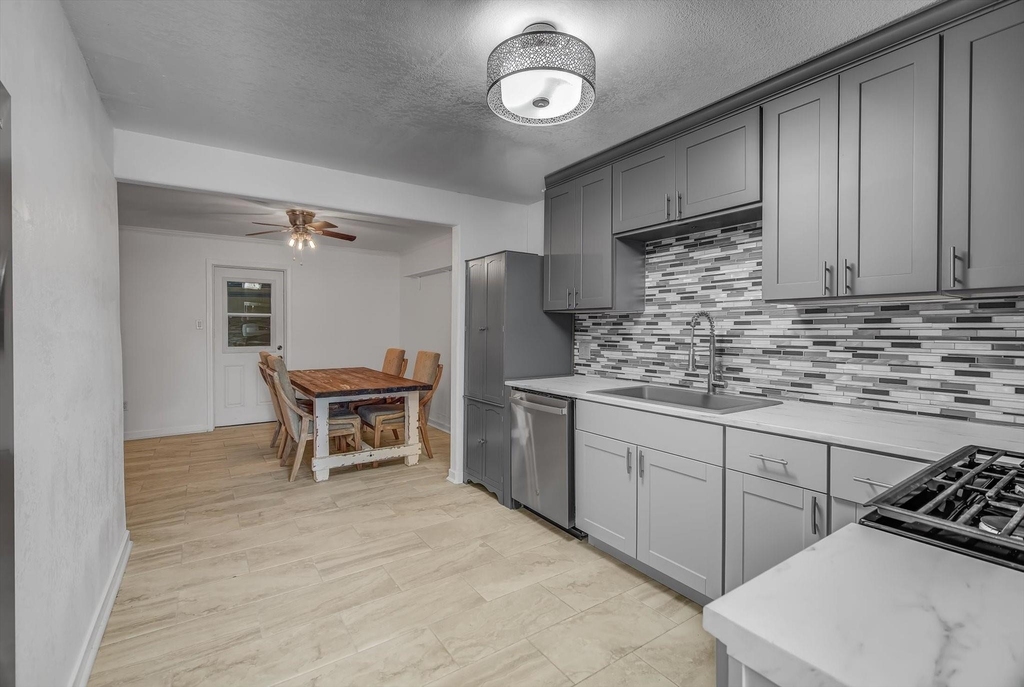 2128 59th Street - Photo 16