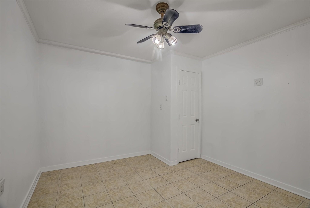 2128 59th Street - Photo 23