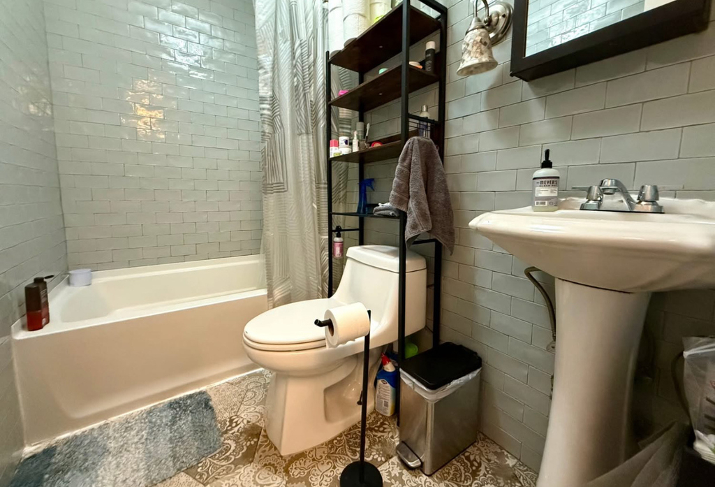 758 Putnam Avenue - Photo 1