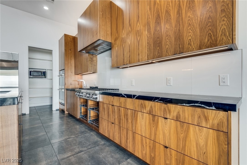 628 Edgebrook Drive - Photo 14