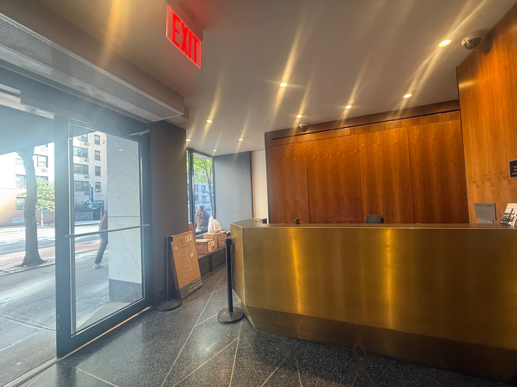340 East 34th Street - Photo 9