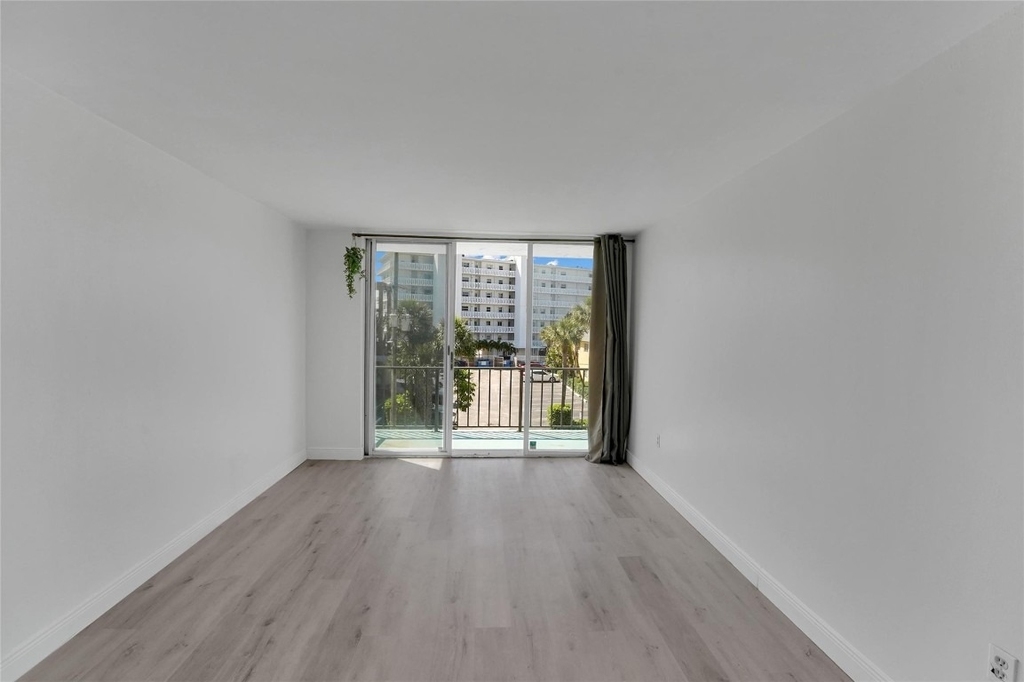 301 Croton Avenue - Photo 24
