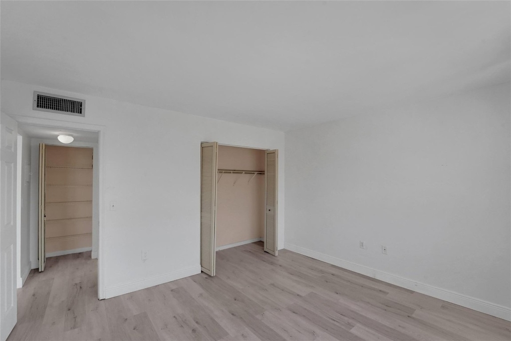 301 Croton Avenue - Photo 20