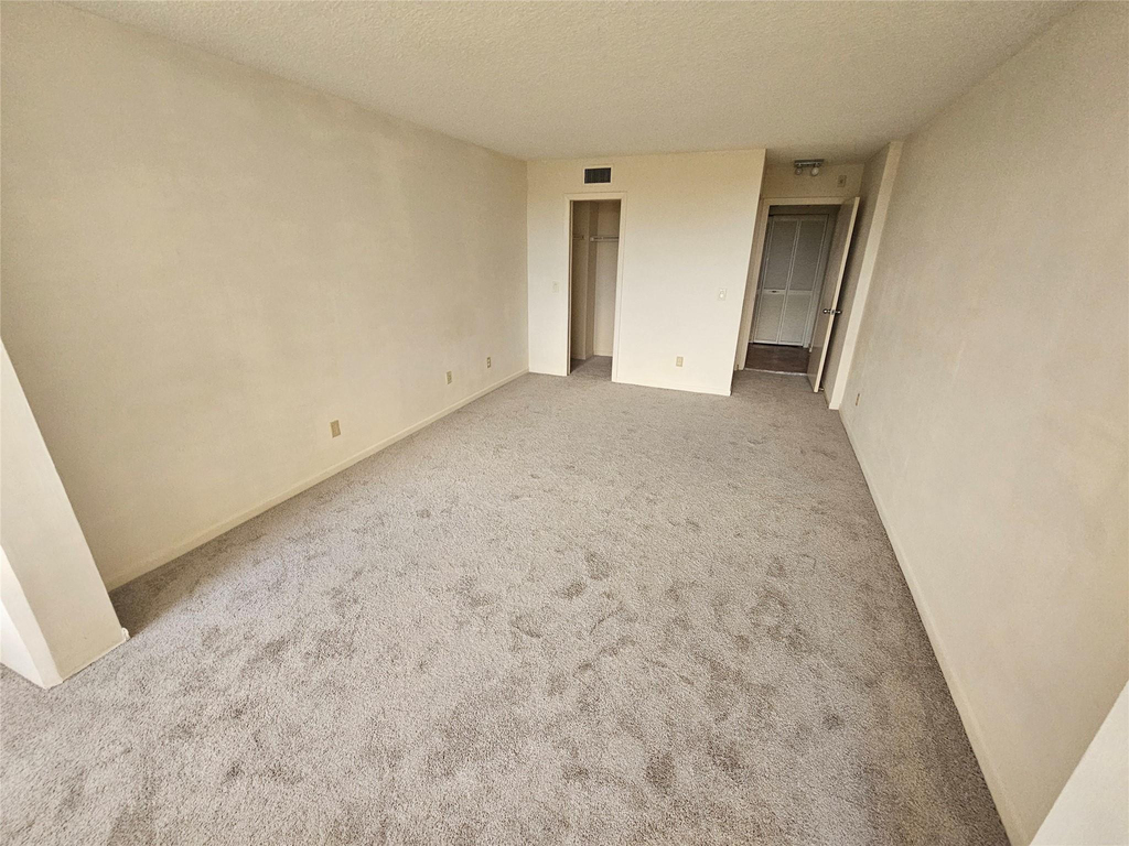 4770 Fountains Drive S - Photo 9