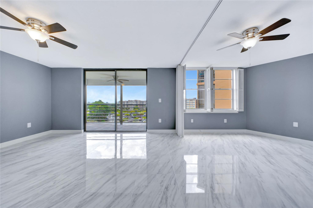 1100 Saint Charles Place - Photo 8