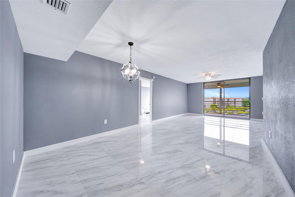 1100 Saint Charles Place - Photo 1