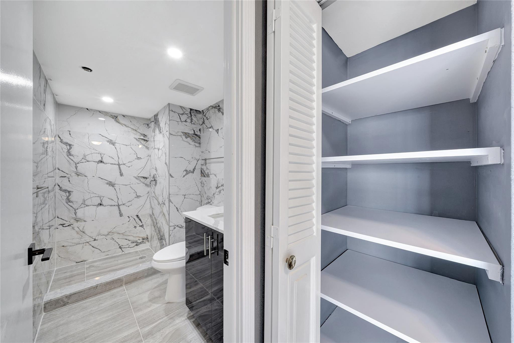 1100 Saint Charles Place - Photo 27
