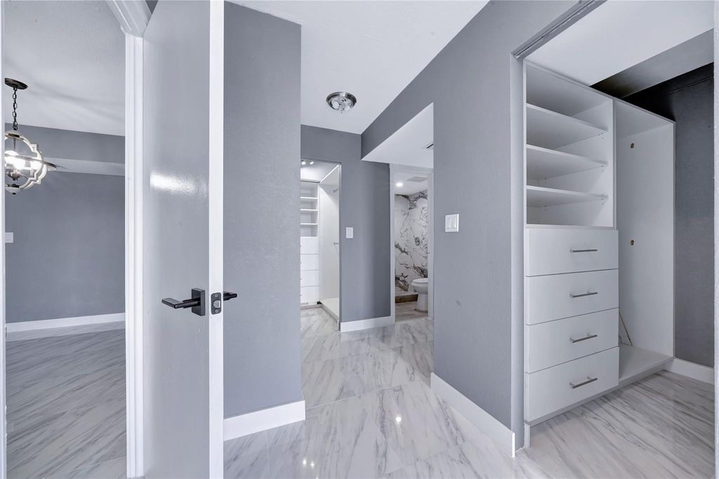 1100 Saint Charles Place - Photo 13