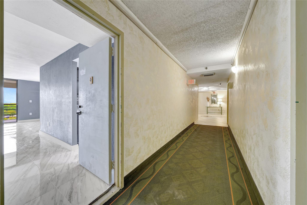 1100 Saint Charles Place - Photo 34