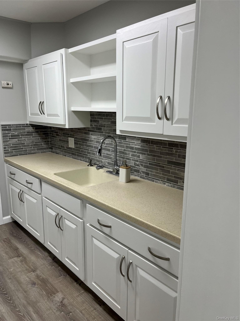 8064 Albany Post Road - Photo 8