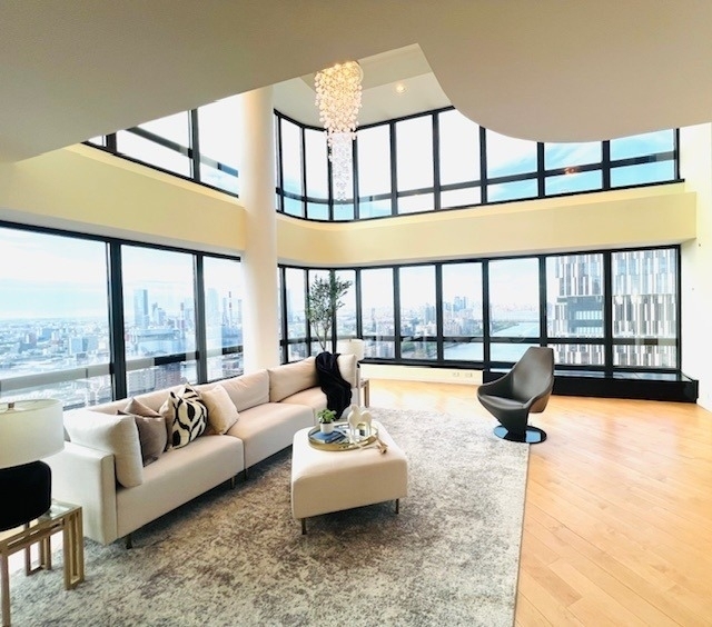 530 E 76th Street - Photo 2
