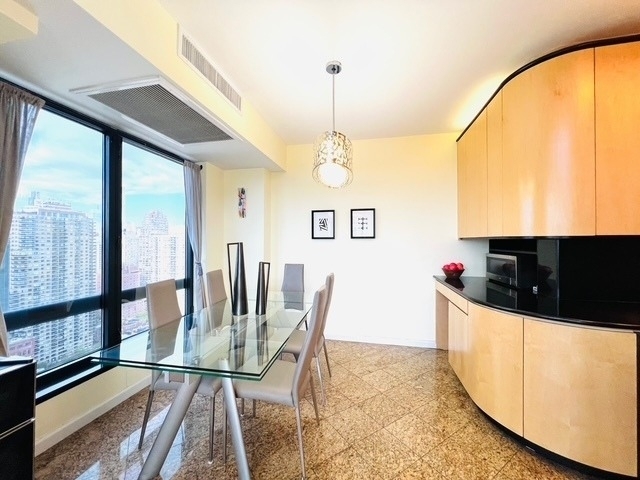 530 E 76th Street - Photo 12